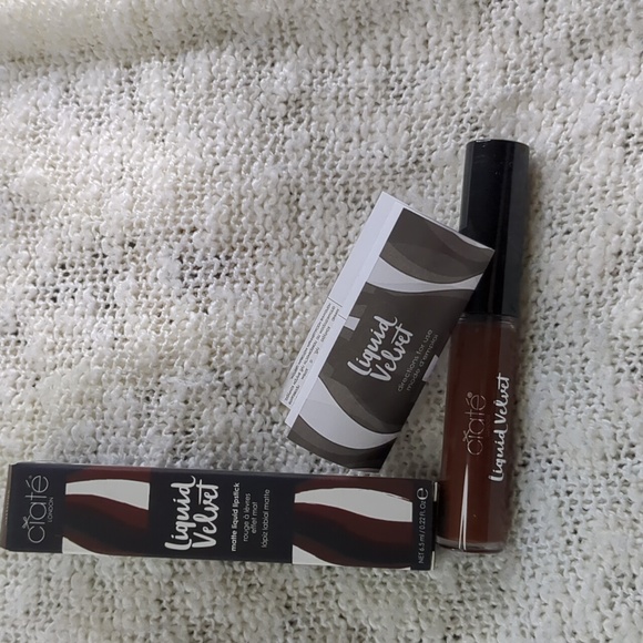 CIATÉ LONDON Liquid Velvet Lipstick in Obsession, 6.5ml/0.22fl oz - Picture 1 of 13